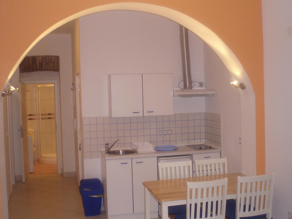 Apartments Jelicic ツリクヴェニツァ エクステリア 写真